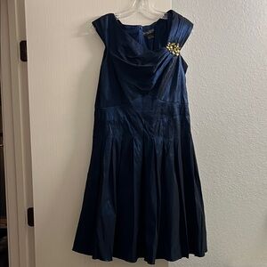 Jessica Howard Navy One-Shoulder Cocktail Dress with Gold Accent